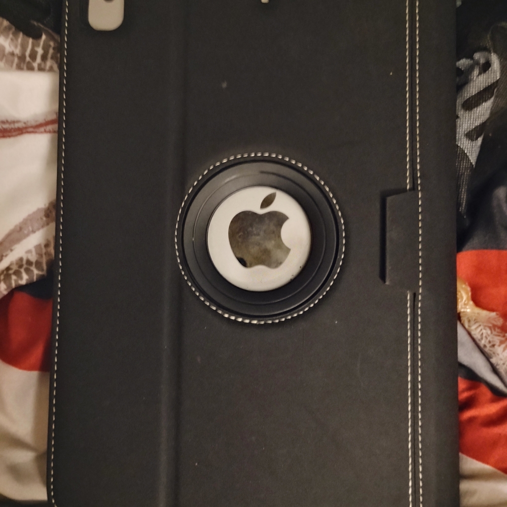 Apple iPad With Cover